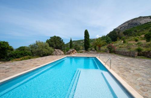 Calvi Apartment | Maisonnette en plein maquis vue splendide à 5 min du centre et de la plage
