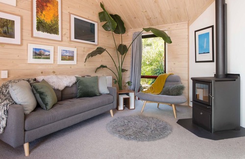 Nelson House | Maitai Magic - Nelson Holiday Home