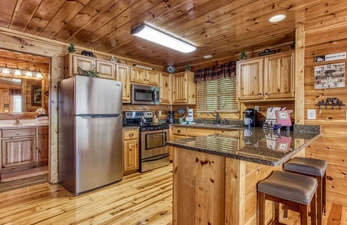 Gatlinburg - Pigeon Forge Cabin | Majestic Mountain View - Great Location! - Convenient To Everything! 2 Bedroom Cabin by RedAwning