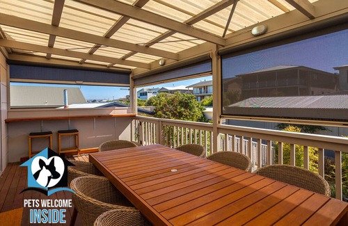 Goolwa Beach House | Majestic Ocean Views in Architectural 3br House