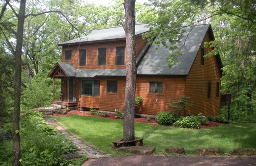 The Galena Territory House | Majestic Privacy! Wildlife All Around, Great Deck and Fire Pit, By Lake/Marina!