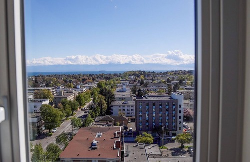 Downtown Victoria Condo | Majestic Views at The Mod