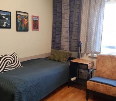 Kuopio House | Majoitus keskustassa (Viihtyisä huone kaksiossa)