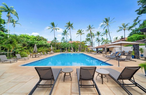 Wailea Condo | Makena Surf C-107 Ocean Views High-end Mattresses Gourmet Kitchen Local Art