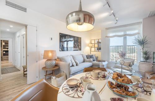 Palma-Palmilla Apartment | Malaga Skyline 8 Pool & Parking Free