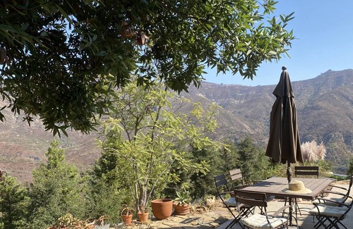 Malibu House | Malibu Mountain Hideaway with views on the Ocean and a Tepee!
