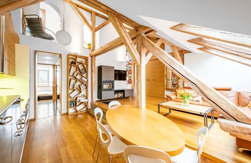 Mala Strana Apartment | Malostranska Residence