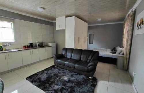 Newcastle Apartment | Mama R's Budget-friendly BACKROOM 1