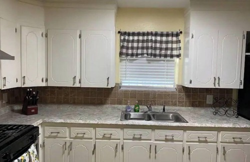Pharr House | Mama’s home
