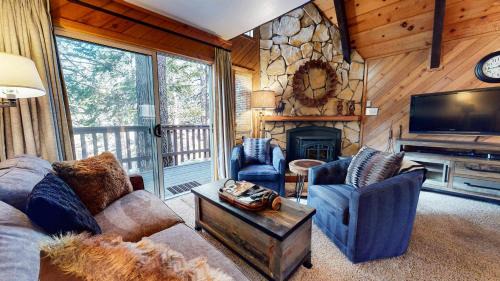 Mammoth Lakes House | Mammoth View Villas - Near Hike & Bike Trails