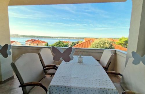 Barbat na Rabu Apartment | Mande 2