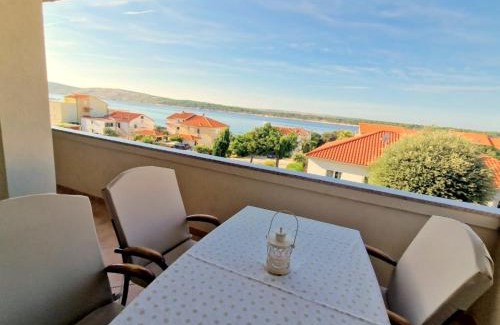 Barbat na Rabu Apartment | Mande 2