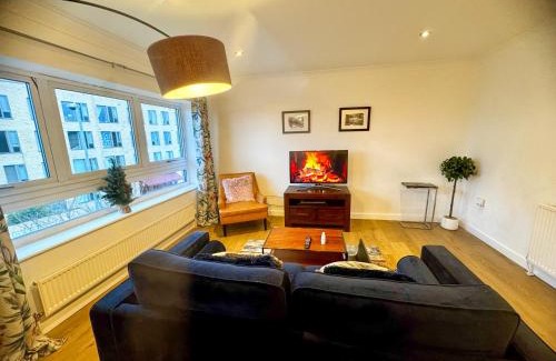 Cambridge Apartment | Mango Tree Apartment