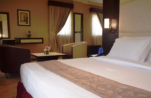 Al Mankhool Hotel | Manhattan Avenue Hotel