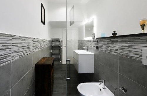 San Fruttuoso Apartment | Manin Rail