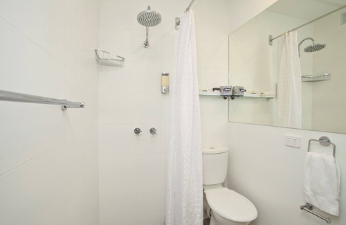 Manly Hotel | Manly Paradise Motel & Apartments