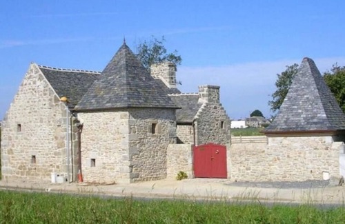 Cleder House | Manoir "little perl" pont du Jégu