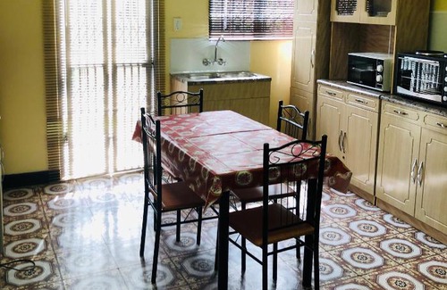 Berea House | Manor Holiday Home