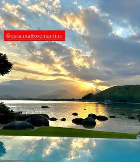 Ponta do Sape House | mansão pé na areia Angra