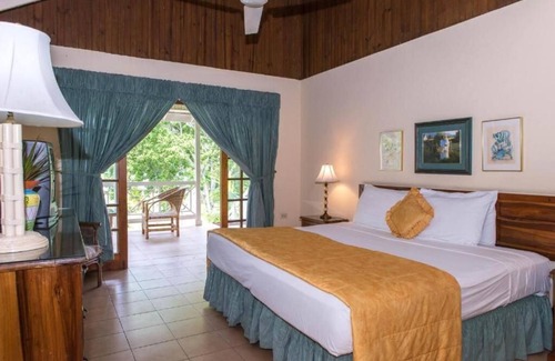 Tower Isle Bed & Breakfast | Mansfield House