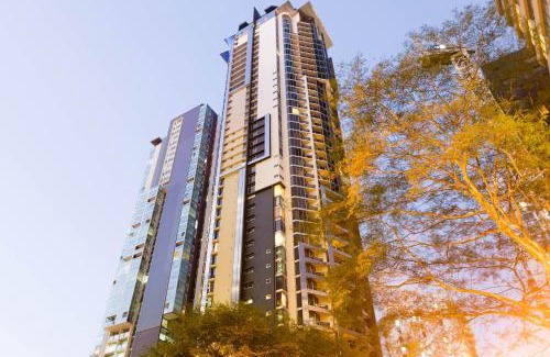 Brisbane Central Business District Apartment | Mantra on Mary