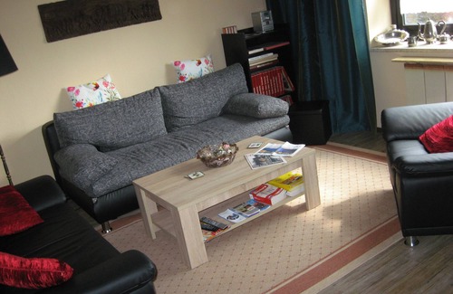 Heimfeld Apartment | Many excursion destinations, e.g. Museumsdorf, wildlife park, Altes Land, opera, theater and musical.