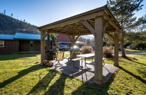 Maple Falls Cabin | Maple Falls Cabin #72 - Sleeps 2 - Pets Ok