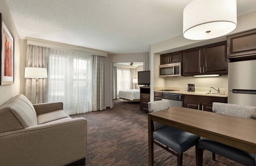 Downtown Toronto Hotel | Maple Suites Toronto Downtown