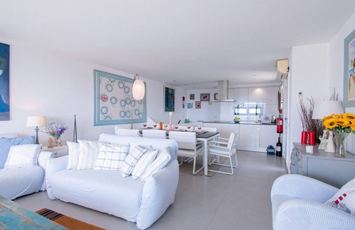 Carvoeiro Ski Chalet | Mar a Vista: Best view in town!