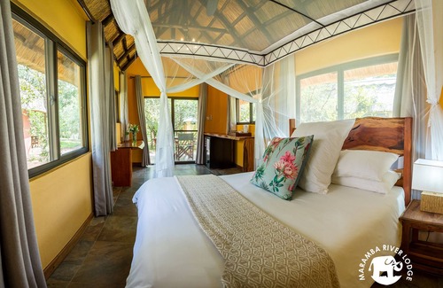 Livingstone Cabin | Maramba River Lodge