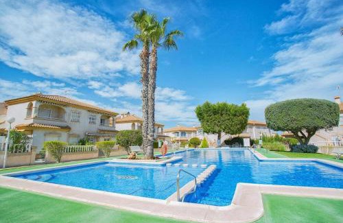 Torrevieja Apartment | Maravillosa terraza con vistas al mar, La Mata