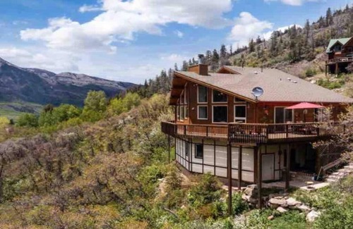 Carbondale Cabin | Marble Getaway 3bds w/Pano Mt Views/wood fire place