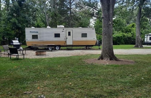 Marblehead House | Marblehead Camper 200 Yards From Water!