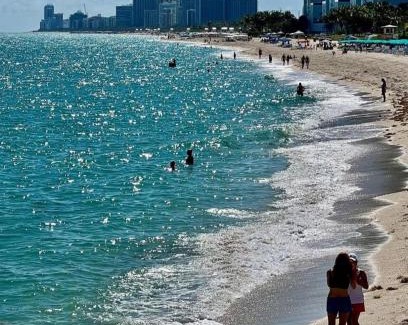 Sunny Isles Beach Apartment | Marco Polo Beach Resort Condo with balcony Pool, Beach,Gym,Free Parking