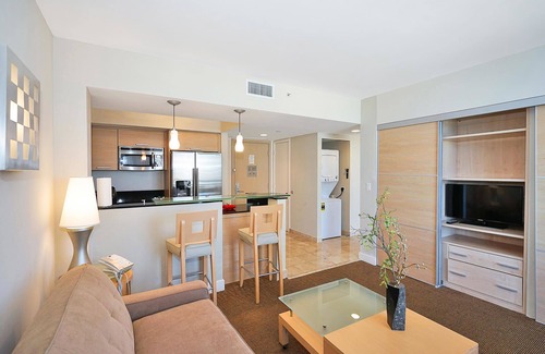 Sunny Isles Beach Apartment | Marenas Beach Resort by FMM