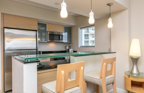 Sunny Isles Beach Apartment | Marenas Resort Condos by Ammos VR