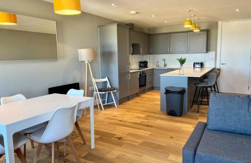 Margate Apartment | Margate Seaside Penthouse With Sea views Sleeps 6