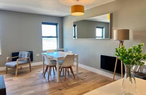 Margate Apartment | Margate Seaside Penthouse With Sea views Sleeps 6