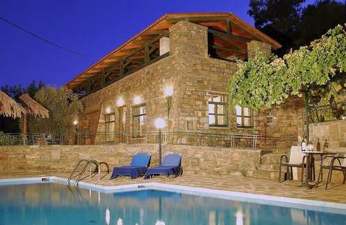 Prina Villa | Maria Emanuela villa in Picturesque Village, only 10 min drive from the Beach!
