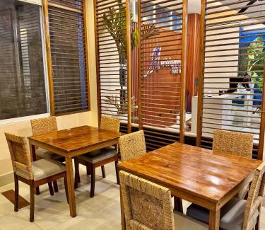 Puerto Princesa City Centre Hotel | Marianne Home Inn - PPC