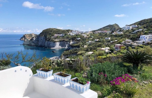 Le Forna House | Maridea Ponza - Acquamarina studio apartment, romantic retreat with sea view