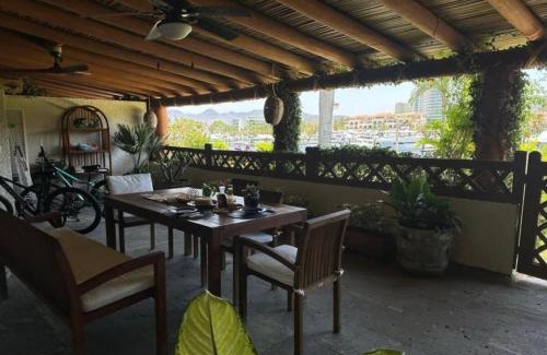 Ixtapa Apartment | Marina-Access Apartment in peaceful Ixtapa