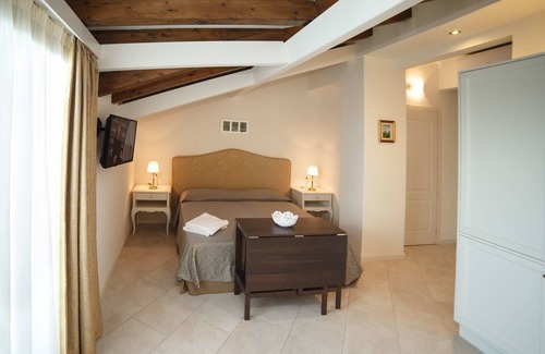 Santa Teresa di Riva House | Marina Di Savoca
