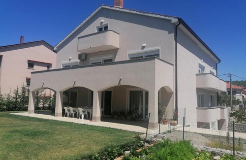 Sarsoni Apartment | Marina