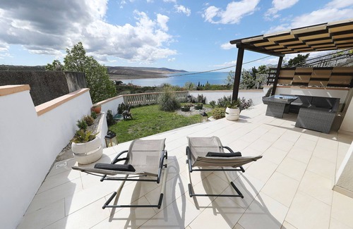 Rovanjska Apartment | Marina, No 1 Apartment with sea view, terrace and garden - Marina, No. 1