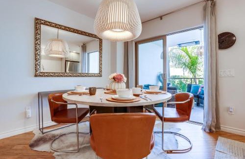 Beach Barber Tract House | Marine Dream