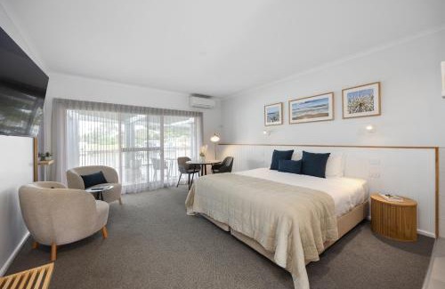 Paynesville Resort | Mariners Cove Waterfront Motel and Apartments