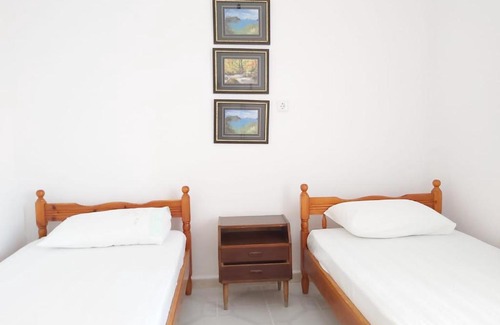 Himare Apartment | Marino's Apartments