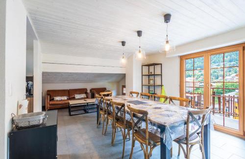 Saint-Pierre-de-Clages Apartment | Marmottes 11 - 10 pers - duplex