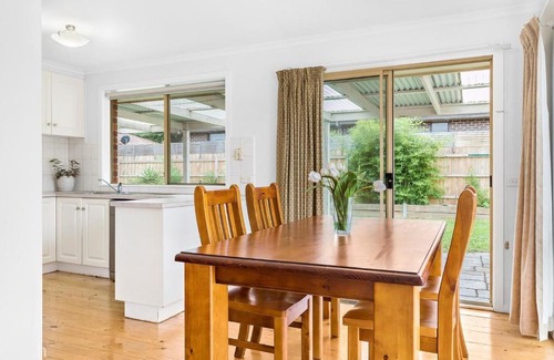 Kilsyth House | Maroondah Pet Friendly 3 Bedroom House in Kilsyth